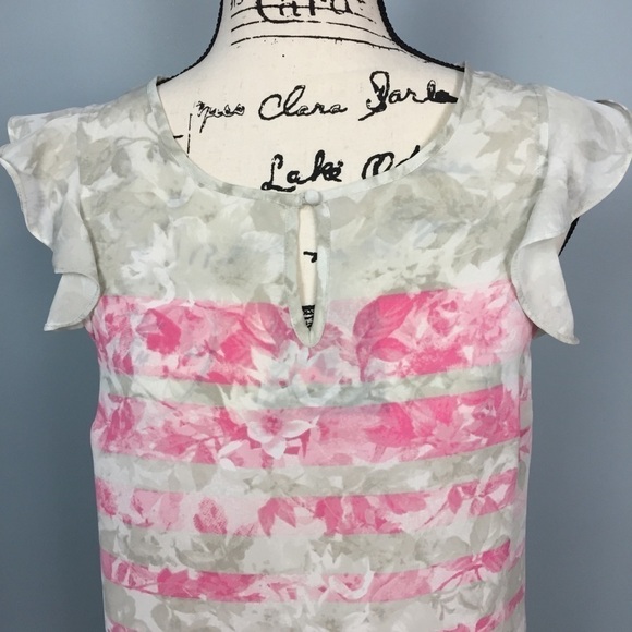 ELLE Flutter Cap Sleeves Striped Floral Blouse - Picture 2 of 14